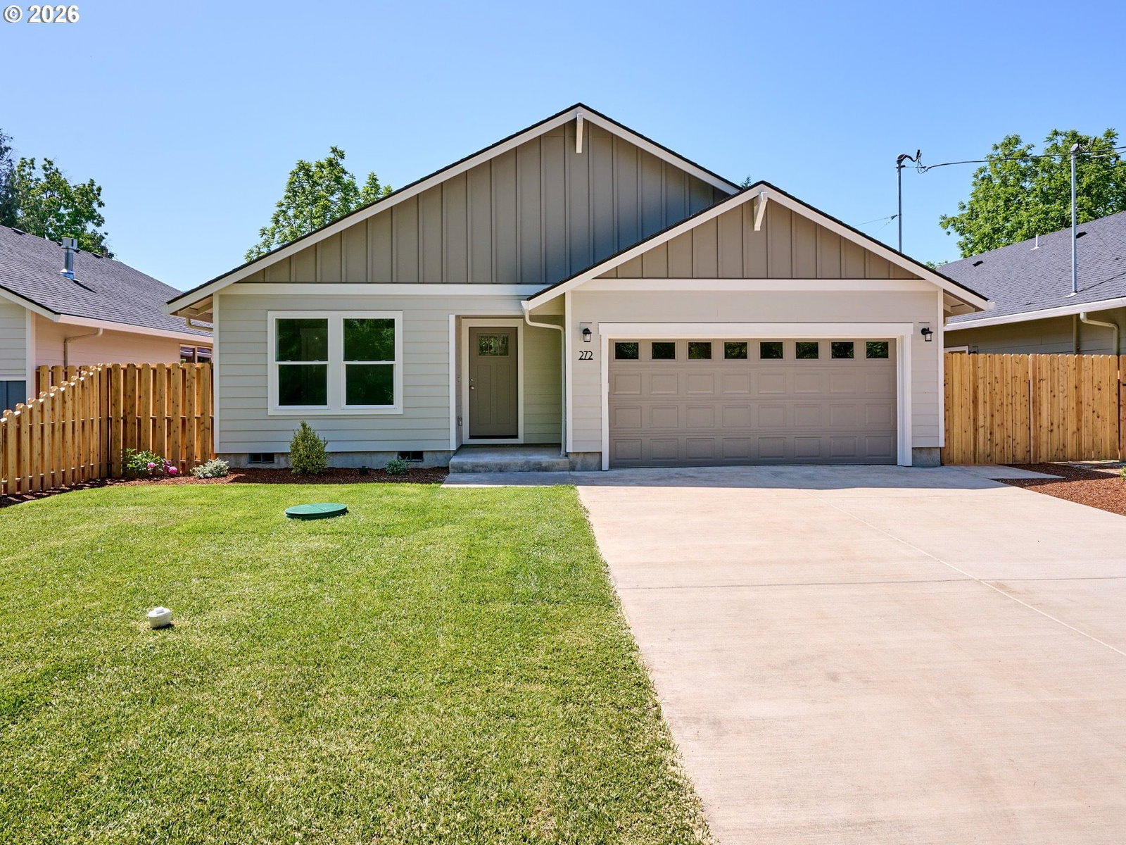 Listing photo 1 of 6